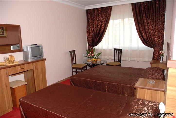 Alican 1 Hotel Izmir Rum bild